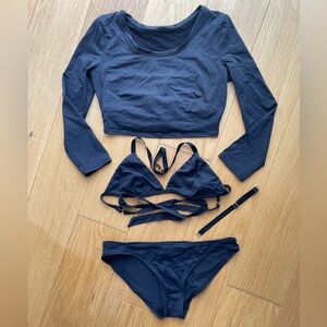 Malia Mills 🖤 black bikini & crop rash guard